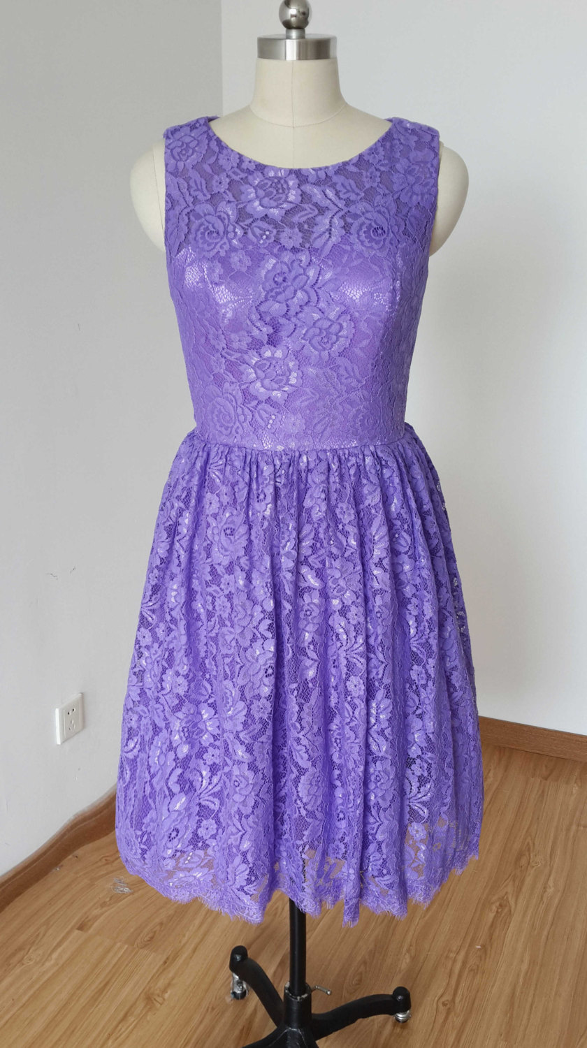 2015 Scoop Bright Purple Lace Short Bridesmaid Dress With Back Buttons
